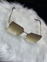 Load image into Gallery viewer, Rhinestone Ombre Sunglasses
